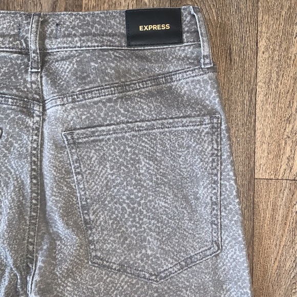 Express 10R Womens Snakeprint Grey Skinny High Rise  Stretch Button Jeans NWT - Picture 9 of 11